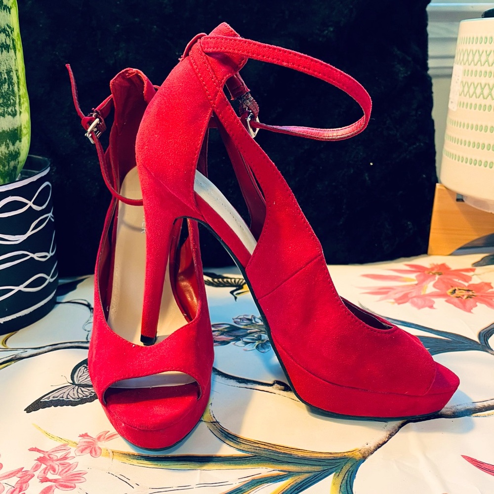 MARC FISHER red suede open toed heels women's size 8.5